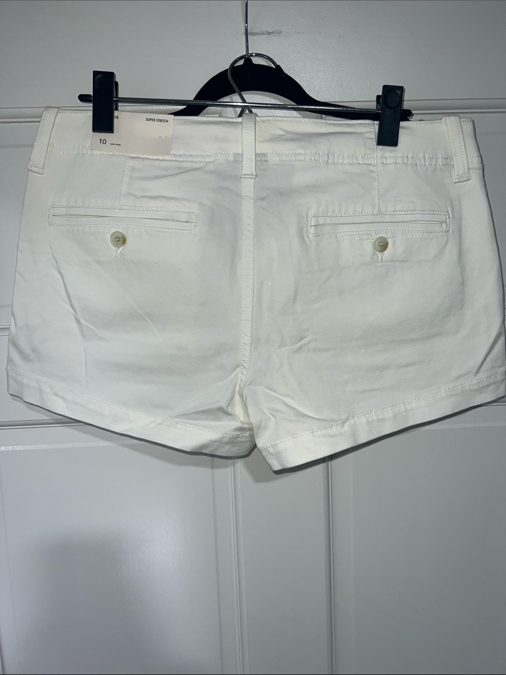 American Eagle Outfitters White Women's Shorts - Picture 3 of 3
